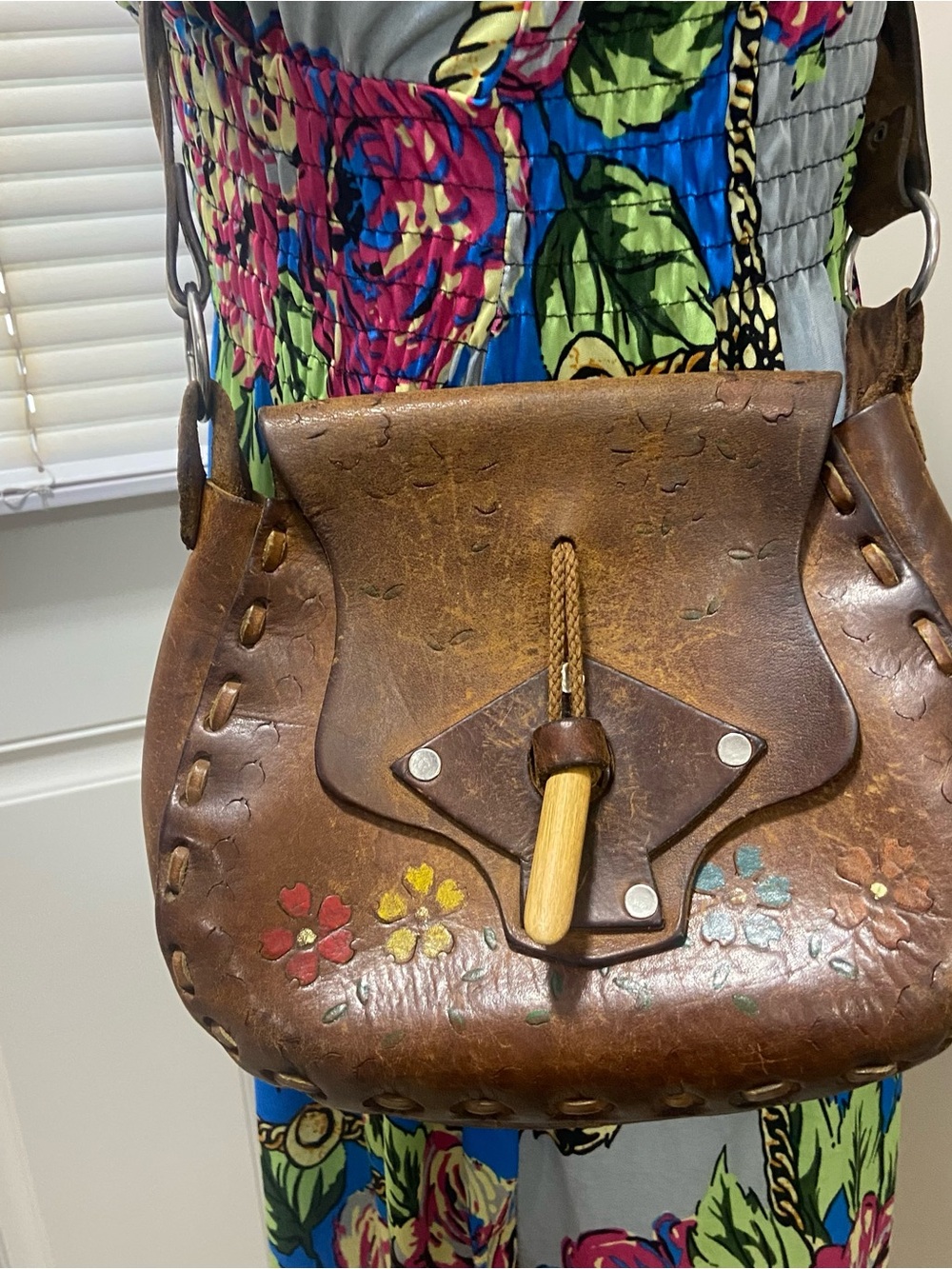 Vintage-Inspired Brown Leather Floral Crossbody Bag